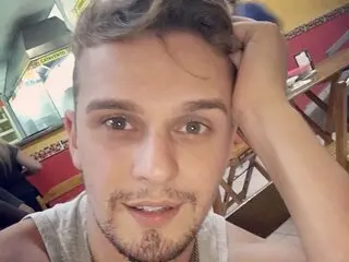 Video AdamLawford