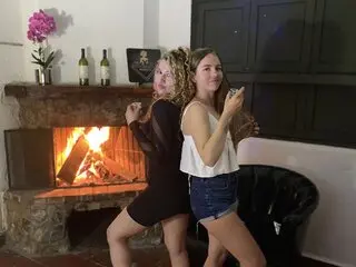 Enregistre AngieandTaleia