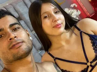 Hd IsaAndLeo