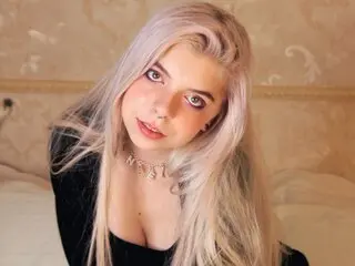 Show KellyGonzales