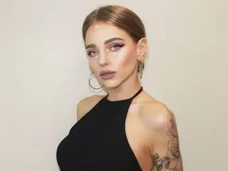 Nude LunaGoldman
