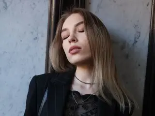 Show MillyMila