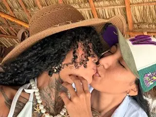 Adulte RihannaAndKendra