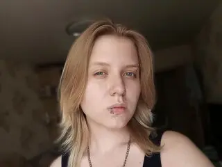 Prive VikiCharm